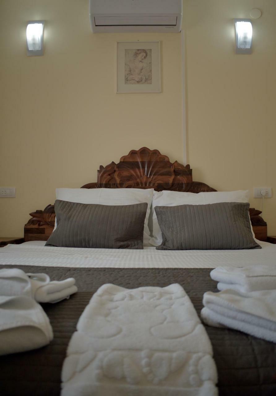Hotel "Vir" ベリカ・プラナ エクステリア 写真